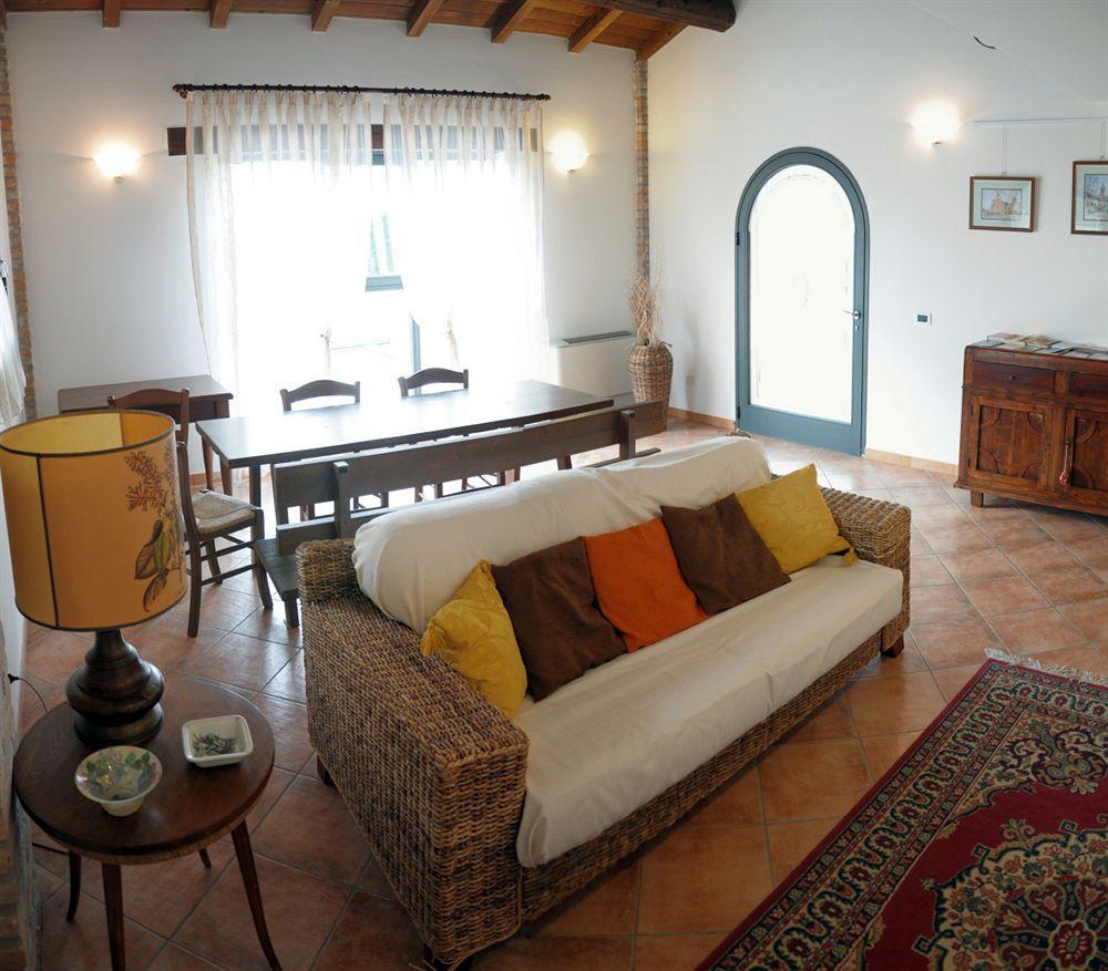 Agriturismo-R&B Corte Dei Gioghi Феррара Экстерьер фото
