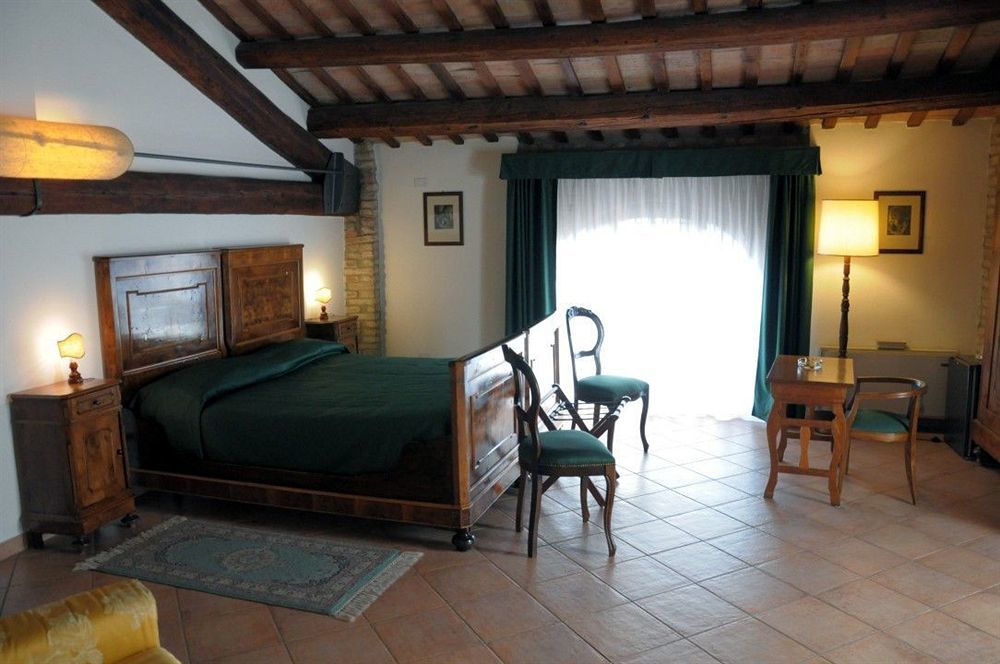 Agriturismo-R&B Corte Dei Gioghi Феррара Экстерьер фото